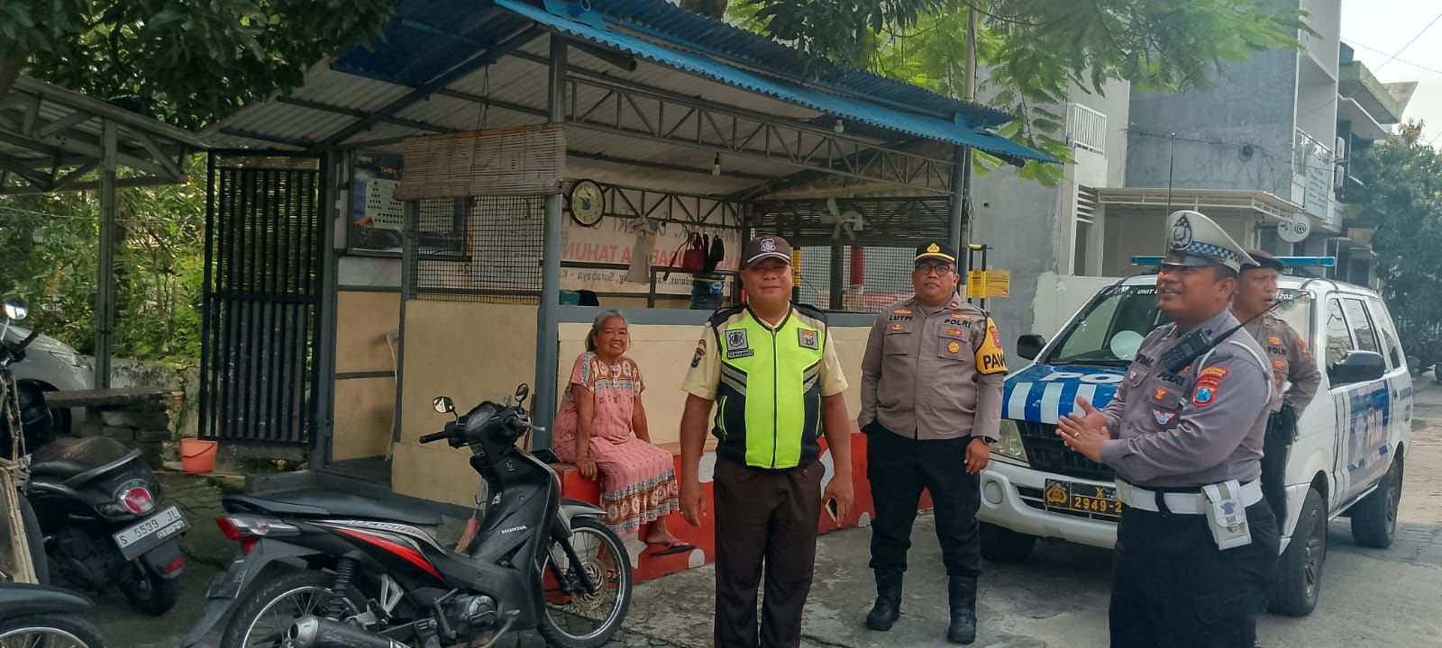 Polsek Karangpilang Gencarkan Patroli Presisi Mandiri, Antisipasi Kejahatan 