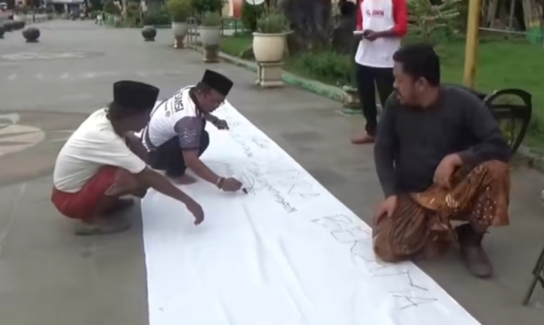 Influencer Mana Mana Galang Dukungan Moral untuk Haji Her di Sumenep