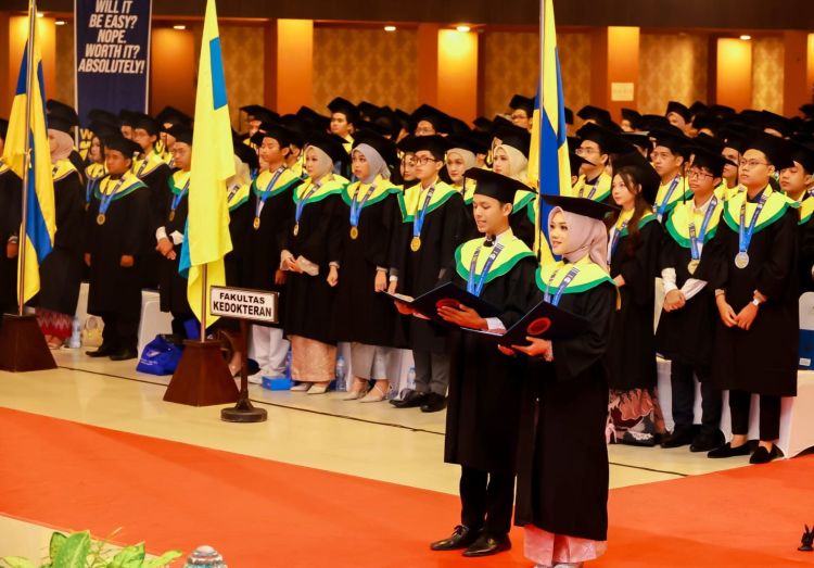Unair Wisuda 2.605 Lulusan Rektor Tekankan Ilmu Harus Sejalan dengan Moral