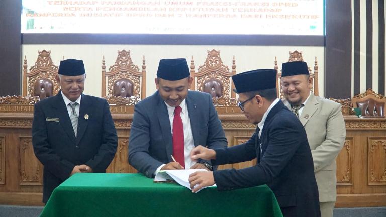 DPRD Ngawi Sahkan Tiga Raperda, Dorong Investasi dan Pembangunan Daerah