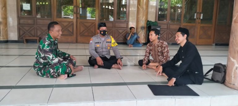 Sinergi Bhabinkamtibmas dan Babinsa Jalin Silaturahmi dengan Warga Binaan