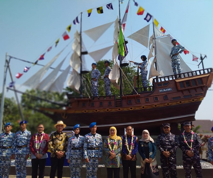 Khofifah Dorong Lulusan Taruna Nala Malang Isi Beragam Sektor Strategis
