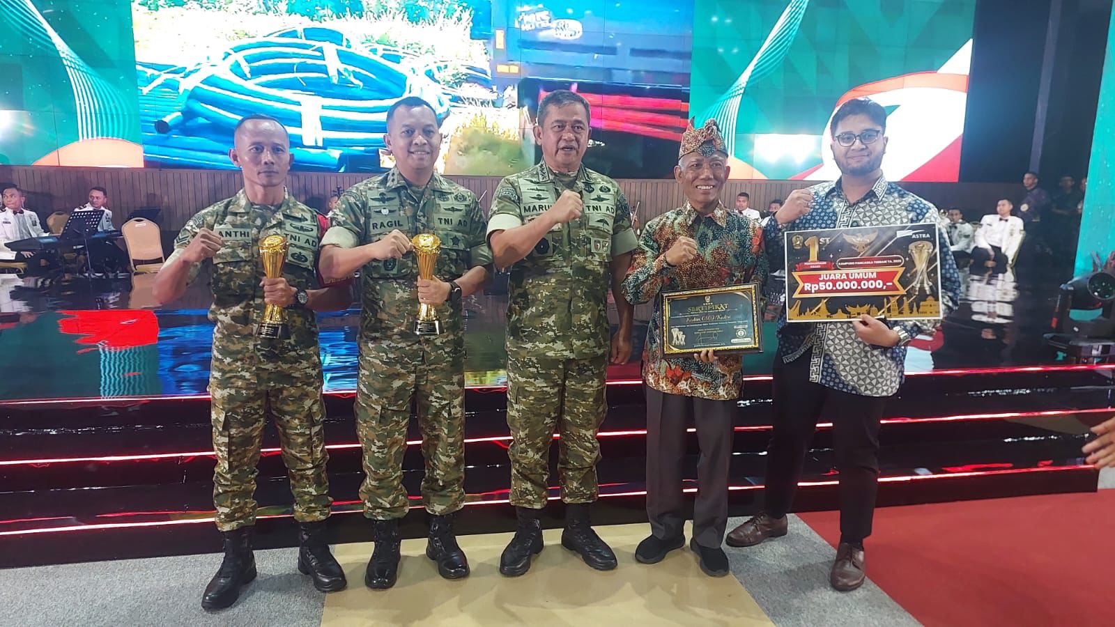 Kodim 0809/Kediri Antar Desa Canggu Raih Juara Umum Kampung Pancasila 2025