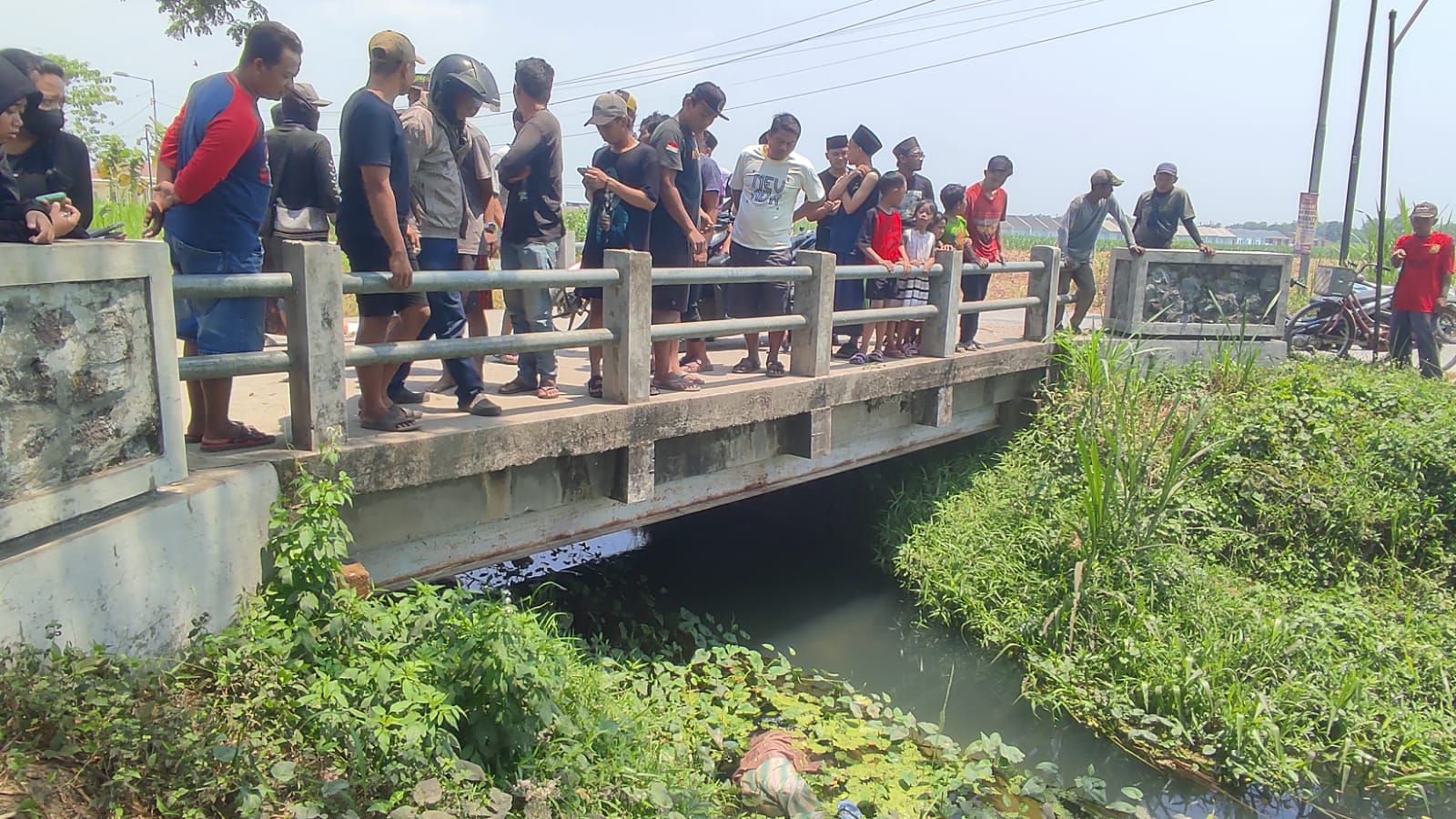 Tukang Pijat Keliling Dijemput Maut di Kali Sambiroto