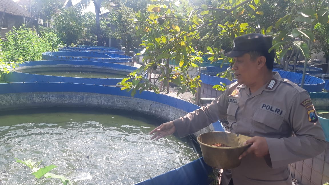 Polisi Tinjau Budi Daya Ikan di Tlasih Tulangan