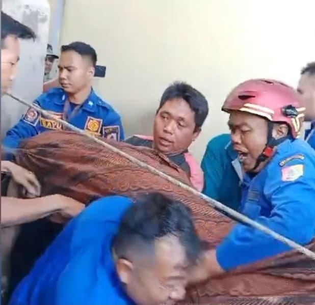 Pensiunan Satpol PP Jember Tewas Terperangkap di Dasar Sumur