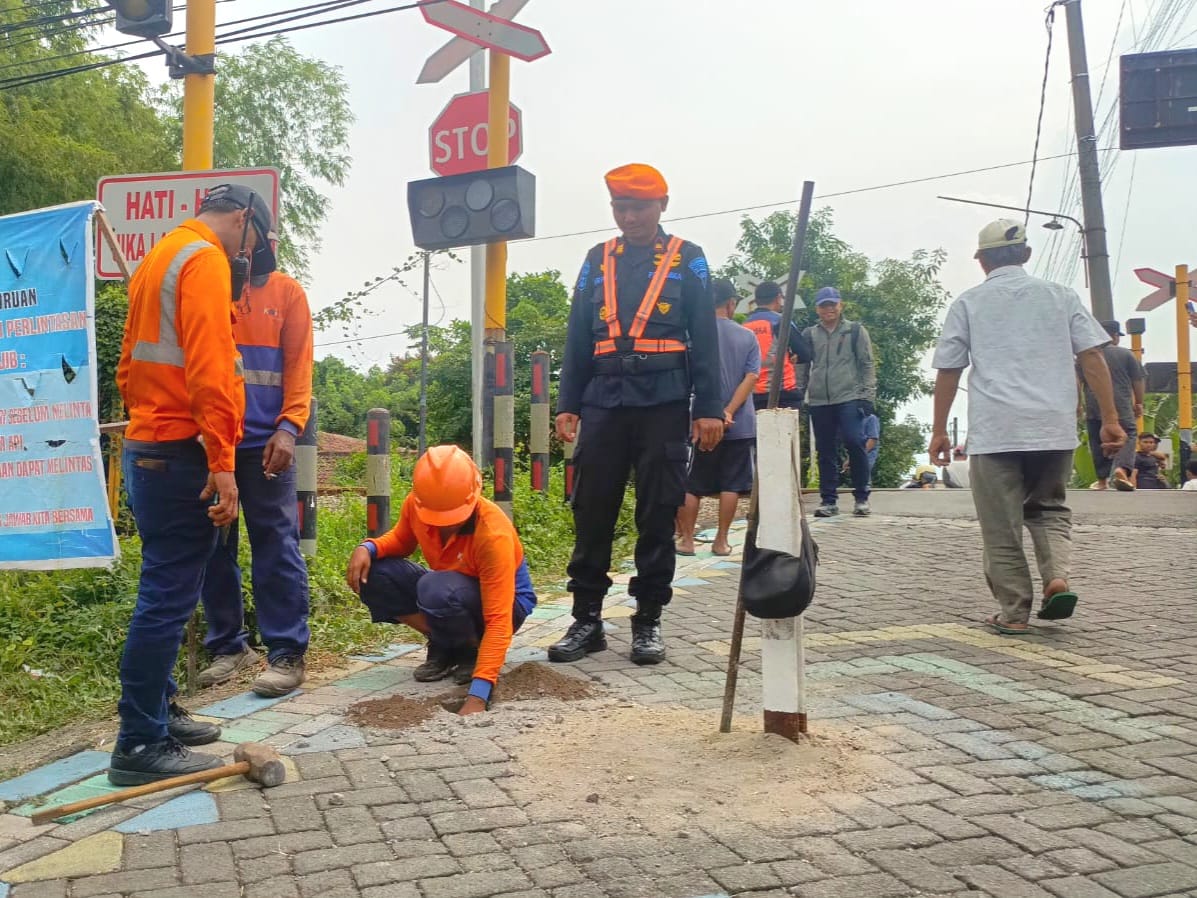 KAI Imbau Pengguna Jalan Lebih Waspada