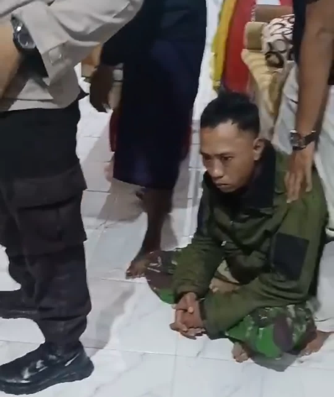 Polisi Ringkus Pencuri Motor Berseragam TNI di Lapangan Sport Center Gumukmas 