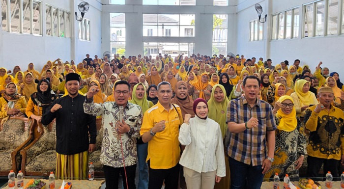 Adela Kanasya Adies Turun Gunung Temui Relawan di Surabaya, Pastikan Program Kerakyatan Berlanjut