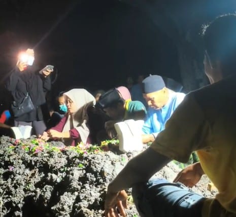 Korban Mutilasi Sadis Dimakamkan di Lamongan