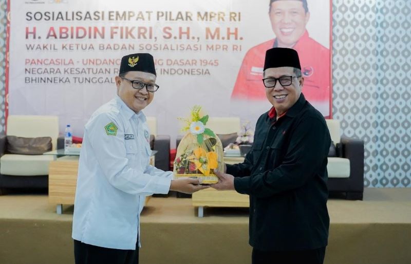 Abidin Fikri: Bersatu untuk Kesejahteraan Para Guru