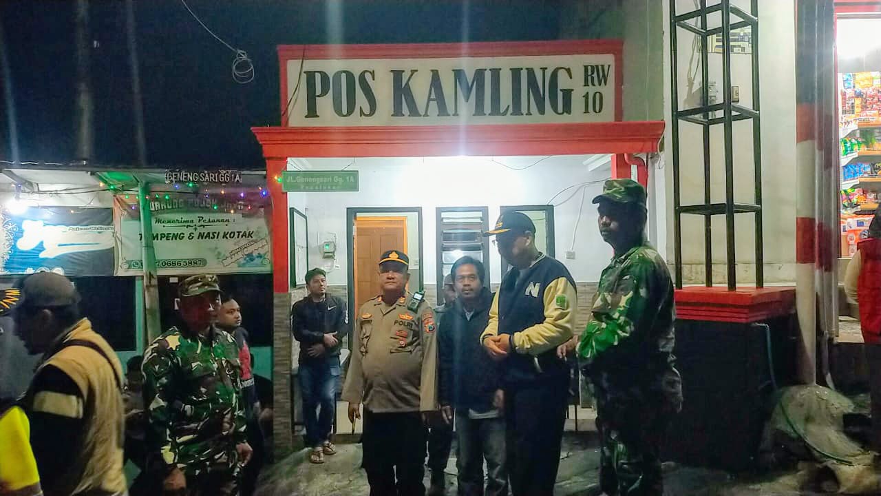 Polsek Prigen Patroli Gabungan Antar Instansi, Umumkan Call Center 110 Polres Pasuruan Bila Ada Gangguan