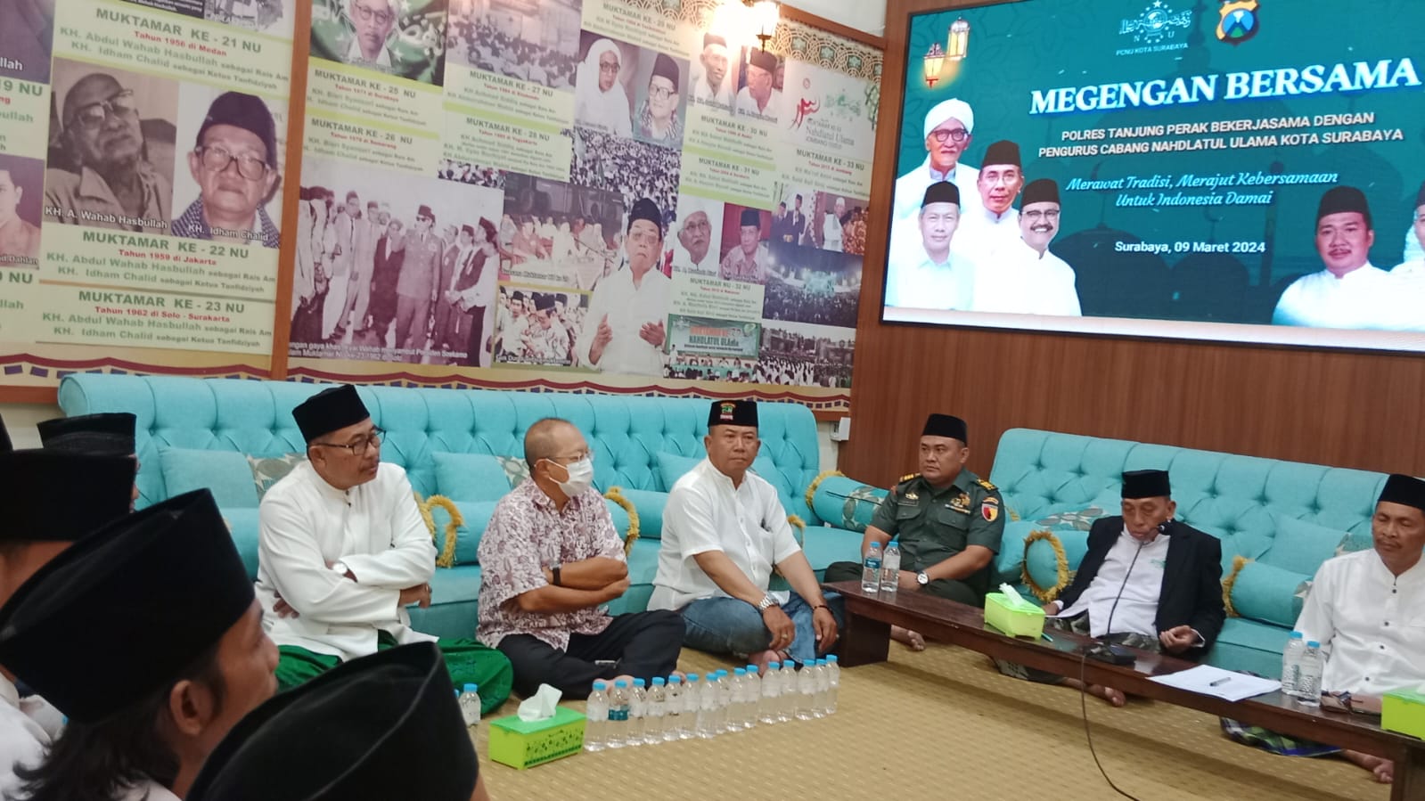 Polres Pelabuhan Tanjung Perak dan Warga NU Kota Surabaya Gelar Tradisi Megengan