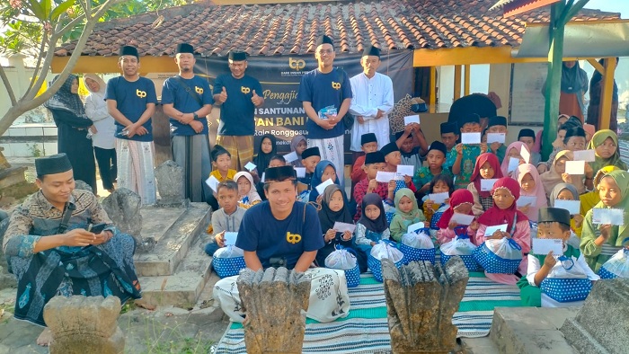 Yayasan Bani Insan Peduli: Gelar Pengajian Akbar dan Santunan Anak Yatim di Makam Raja Pamekasan