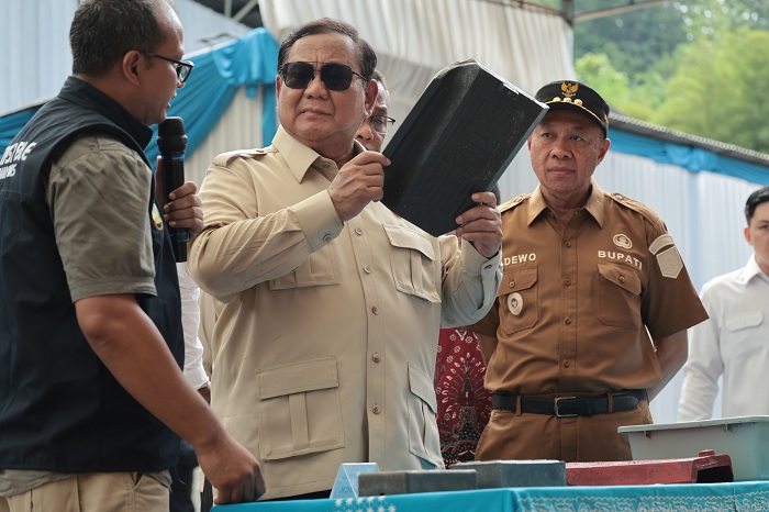 Dari Sampah Jadi Genteng, Prabowo Dorong Inovasi Bernilai Ekonomi