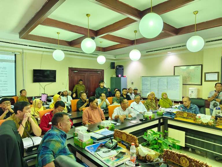 DPRD Surabaya Desak Pemkot Terbitkan SP hingga Cabut Izin Jembatan Perumahan Baru di Keputih Sukolilo