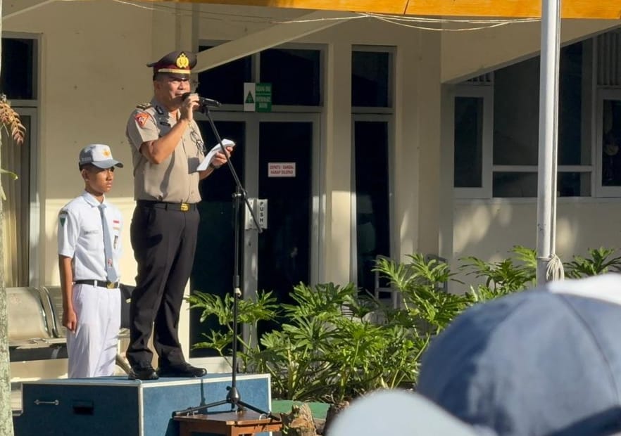 Polisi Sambang Sekolah, Jadikan Pelopor Sadar Hukum Sejak Dini