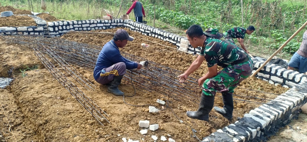 Satgas TMMD 127 Rangkai Besi Pilar RTLH Mandala