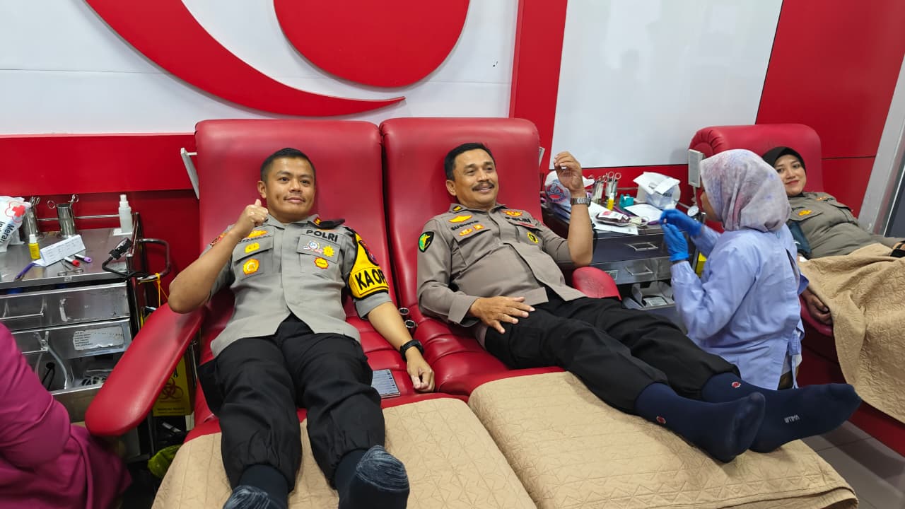 Polres Gresik Gelar Donor Darah Peringati Hari Jadi Ke-77 Polwan