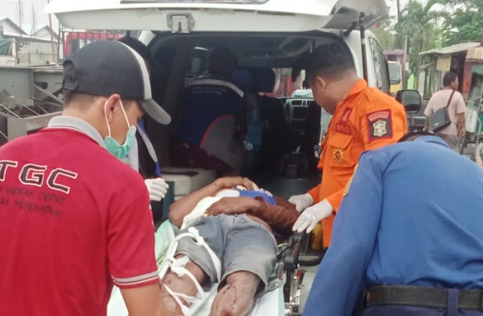 Jalan Kalianak Bawa Korban Lagi, Pemotor Luka Parah Terlindas Trailer di Kalianak