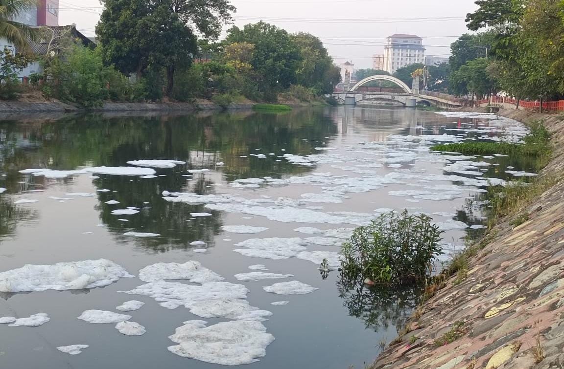 Sungai Surabaya Tercemar Mikro Polutan dari Limbah Rumah Tangga, Minta Pemkot Bangun IPAL Komunal di Tiap RW