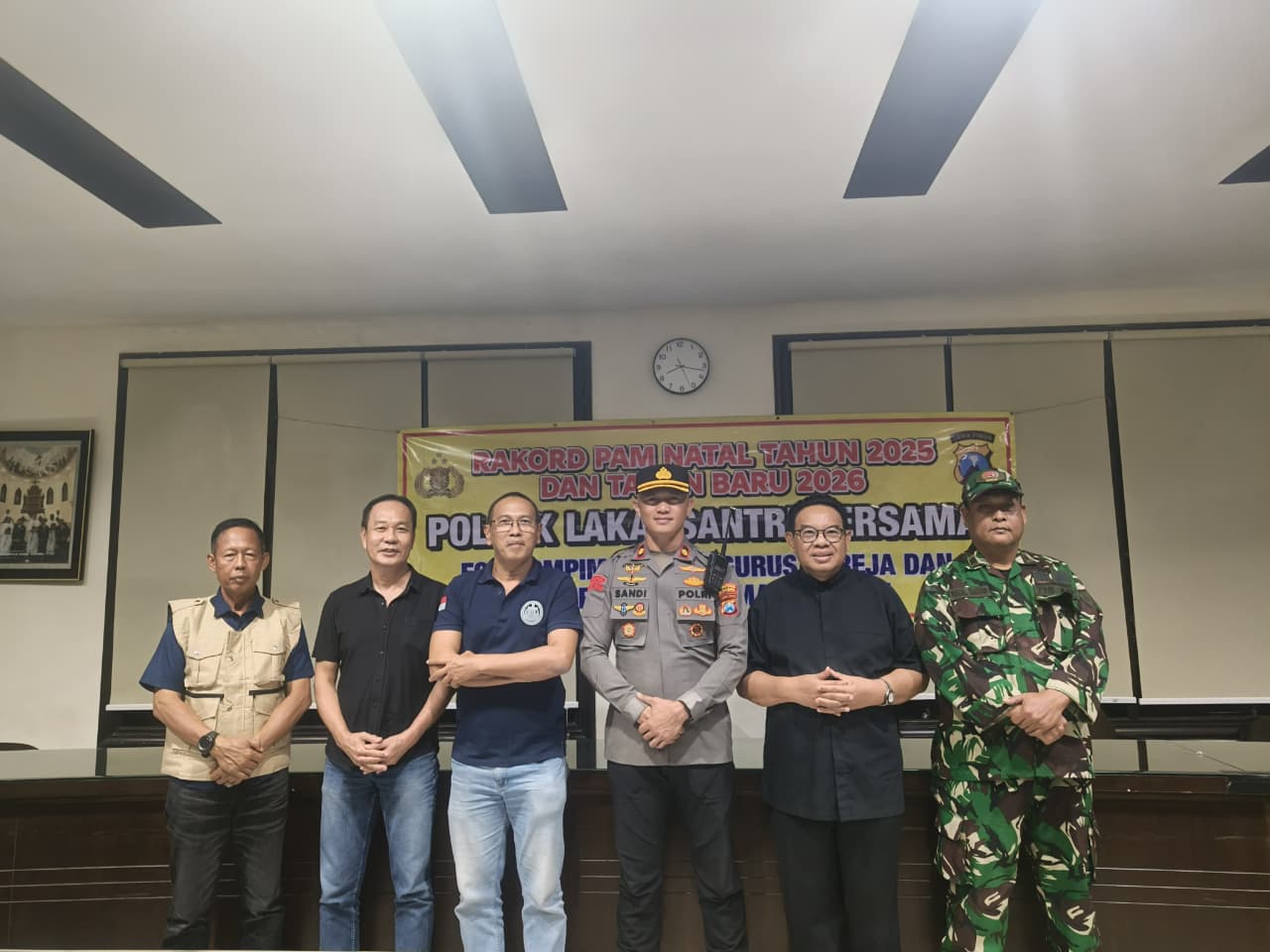 Jelang Natal, Kapolsek Lakarsantri Gelar Koordinasi Bersama Tokoh Lintas Agama