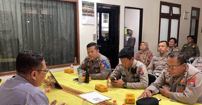 Atasi Kemacetan dan Tingkatkan Keamanan, Polsek Sukomanunggal Koordinasi Penutupan U-Turn