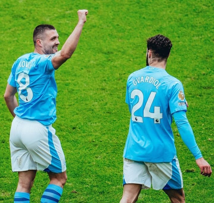 Menang Telak 5-1 atas Luton, Manchester City Rebut Puncak Klasemen Liga Utama Inggris