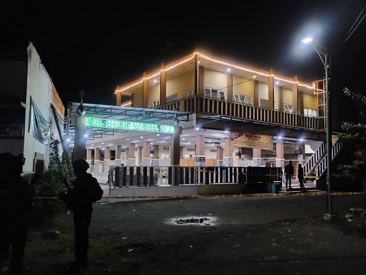 Ledakan Misterius Hantam Masjid di Jember saat Tarawih, Jemaah Kocar-kacir!