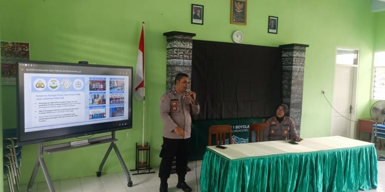 Goes to School, Kapolsek Boyolangu Ingatkan Pelajar Tidak Lakukan Bullying