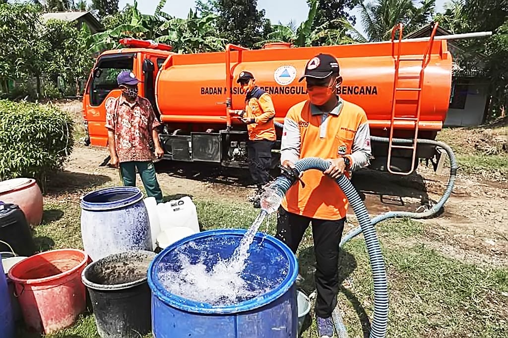 Penyaluran Air Bersih di Wilayah Kecamatan Klakah Secara Bertahap Dimulai di Desa Merakan