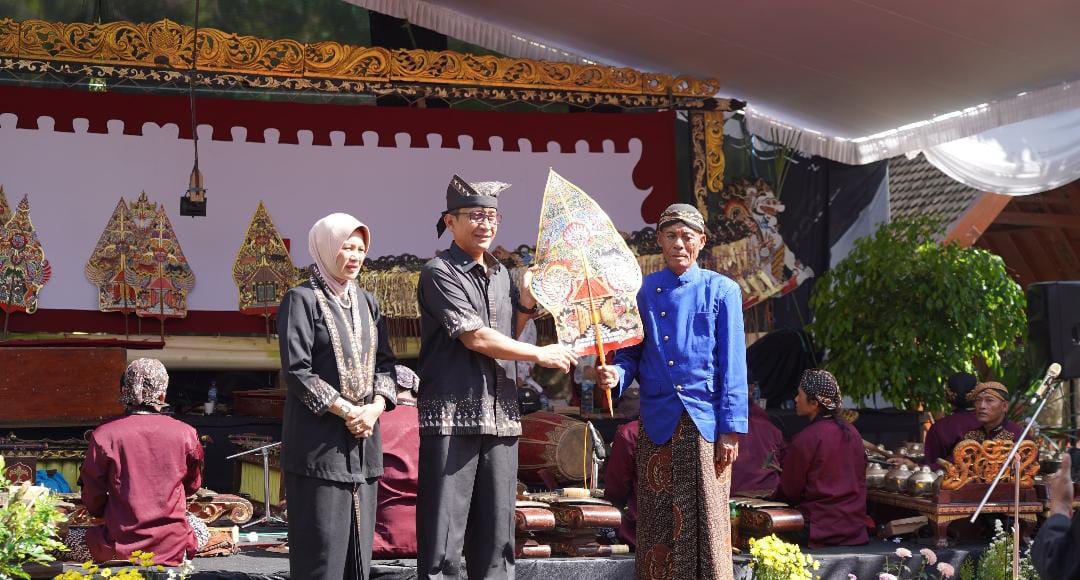 Lestarikan Kearifan Lokal, Pemkab Bojonegoro Gelar Ruwatan Murwakala di Kayangan Api