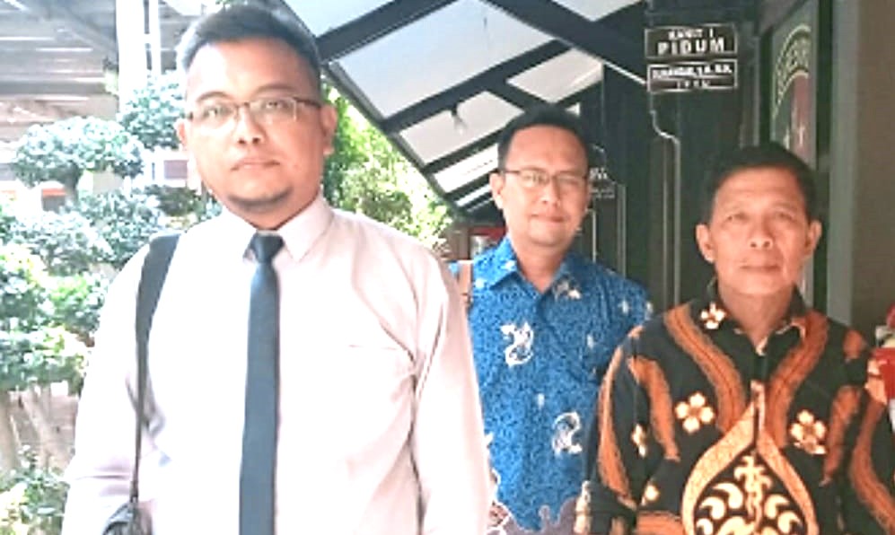 Keluarga Korban Laka Kerja di PT Inkatama Wancheng Indonesia Datangi Polres Lamongan