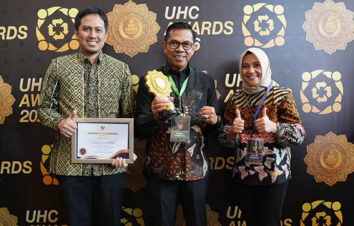 Pemkot Batu Terima UHC Award 2026 Kategori Madya
