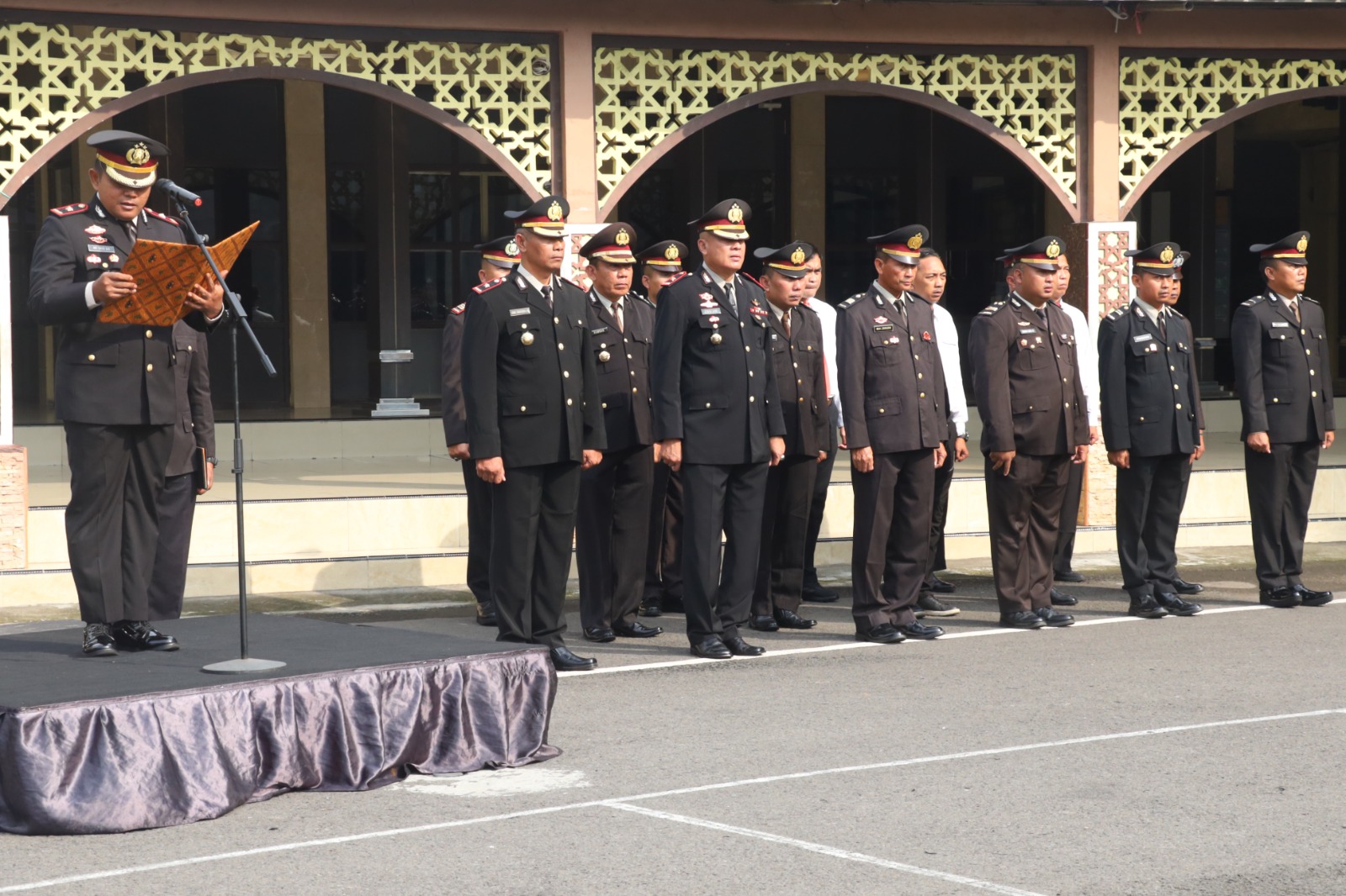 Polres Pelabuhan Tanjung Perak Gelar Upacara Peringatan Harkitnas ke-117