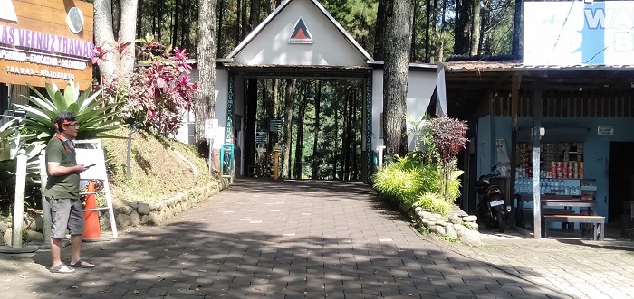 Diduga Selingkuh di Trawas Mojokerto, Istri Digerebek Suami dan Polisi