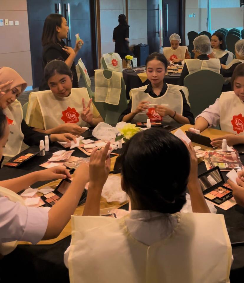 The Alana Surabaya Hadirkan Kelas Kecantikan Eksklusif Bersama Viva Cosmetics