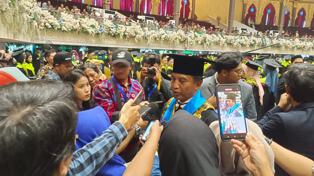 Polsek Lakarsantri Sinergi dengan Kampus, Amankan Wisuda Unesa