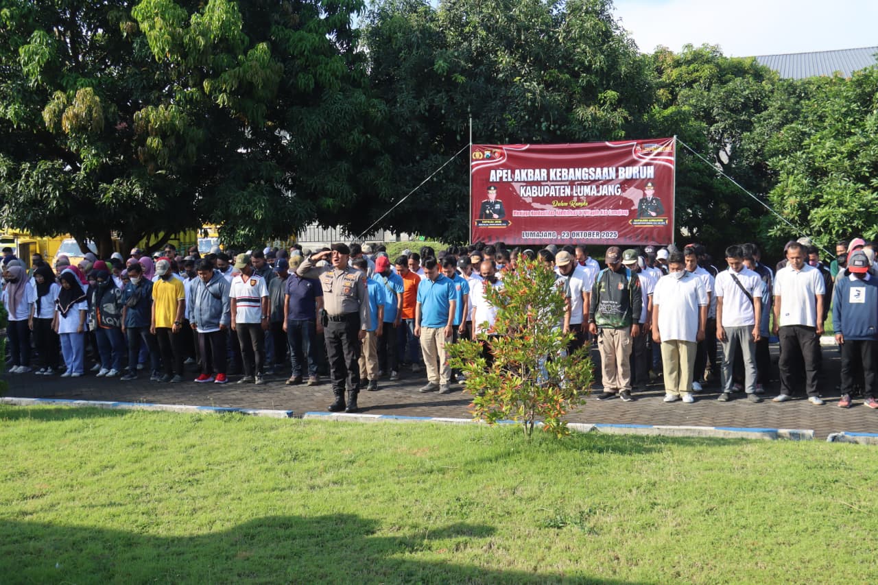 Pimpin Apel Akbar Kebangsaan Buruh, Kapolres Lumajang: Buruh Kuat, Ekonomi Bangkit!