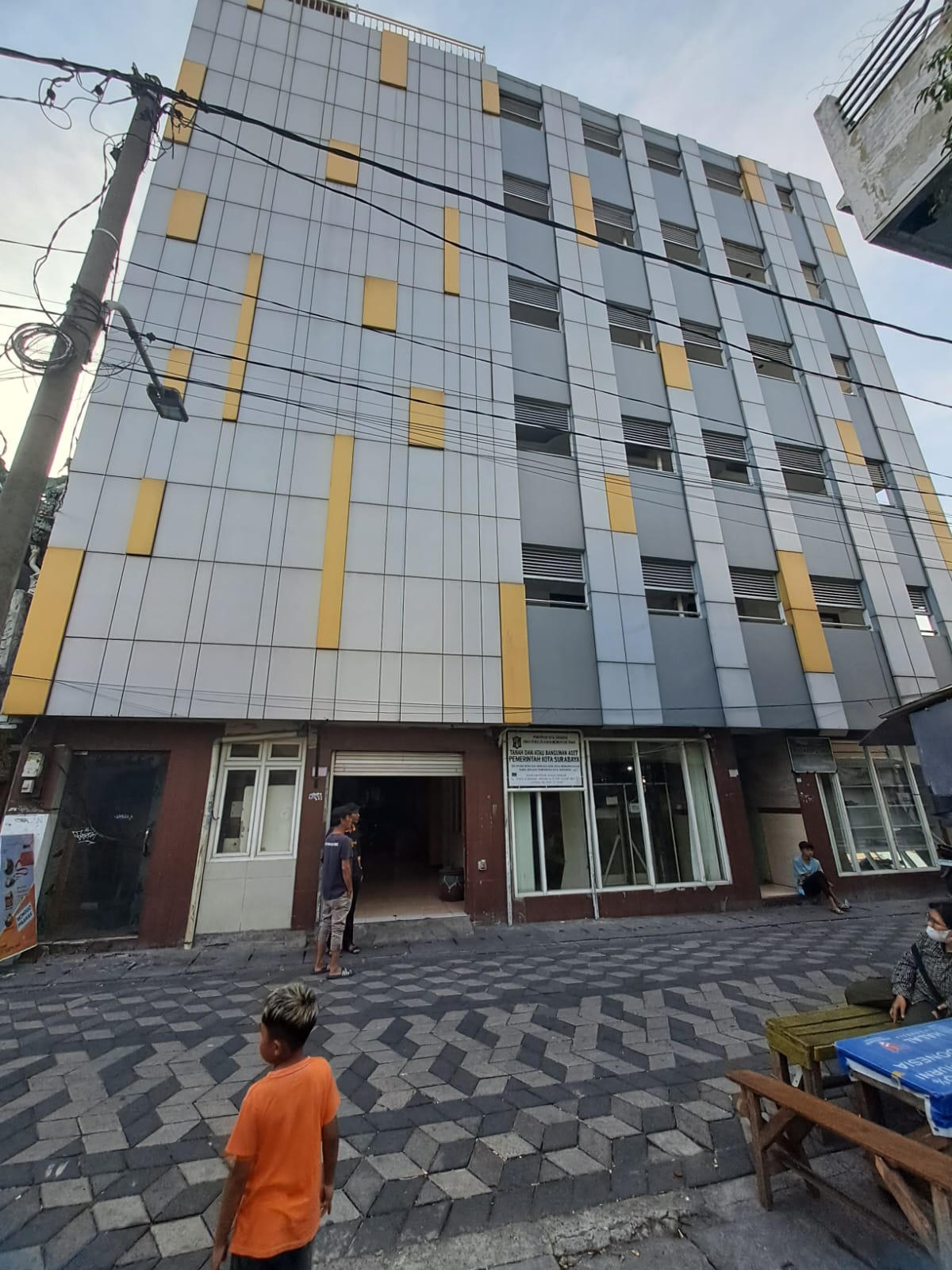 Angker!!! Gedung KUB Eks Lokalisasi Dolly Surabaya Jadi Bangunan Terbengkalai