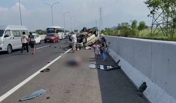 Minibus Terbalik di Tol Porong-Sidoarjo, 2 Anak Turut Jadi Korban