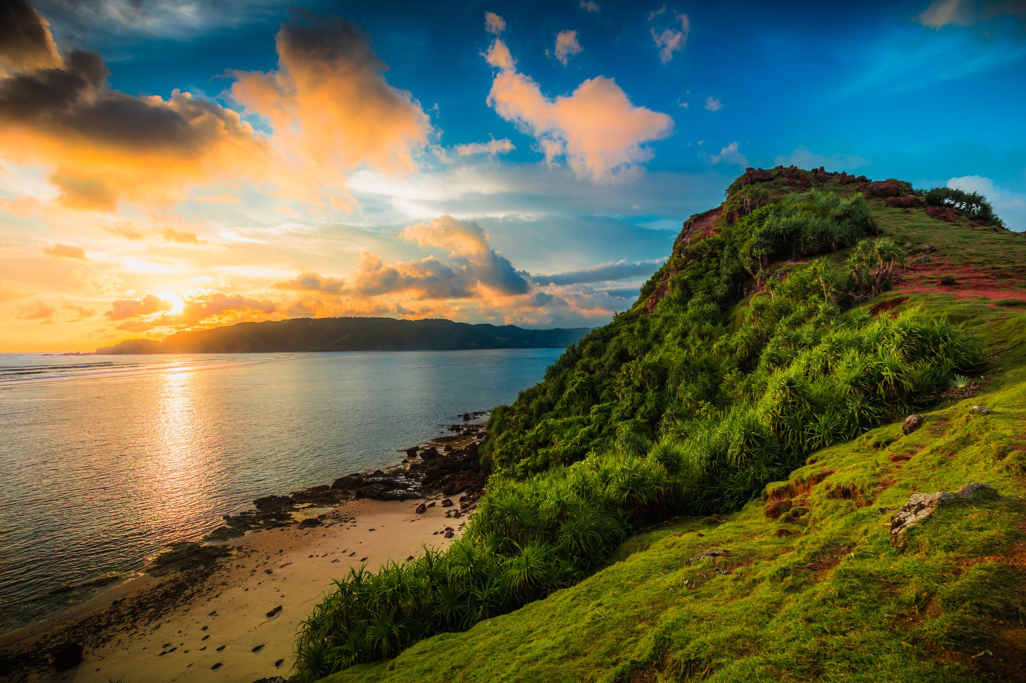 Pulang Kampung ke Lombok, Ini Destinasi Wisata yang Aduhai