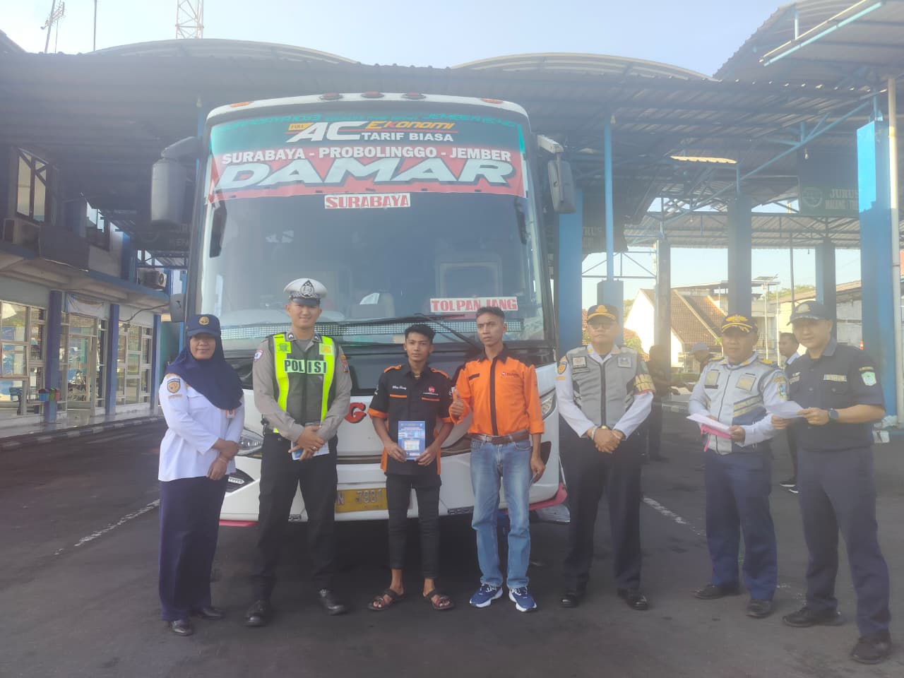 Antisipasi Kecelakaan Lalu Lintas, Satlantas Polres Lumajang Gelar Ramp Check Angkutan Pariwisata