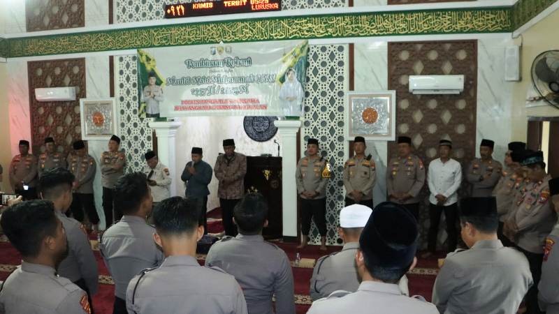 Teladani Akhlak Rasulullah, Polres Bangkalan Gelar Peringatan Maulid Nabi Muhammad SAW