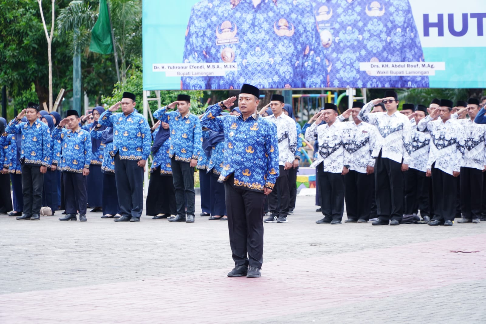 Pemkab Lamongan Dukung Kebijakan Kenaikan Gaji Guru di Hari Guru Nasional