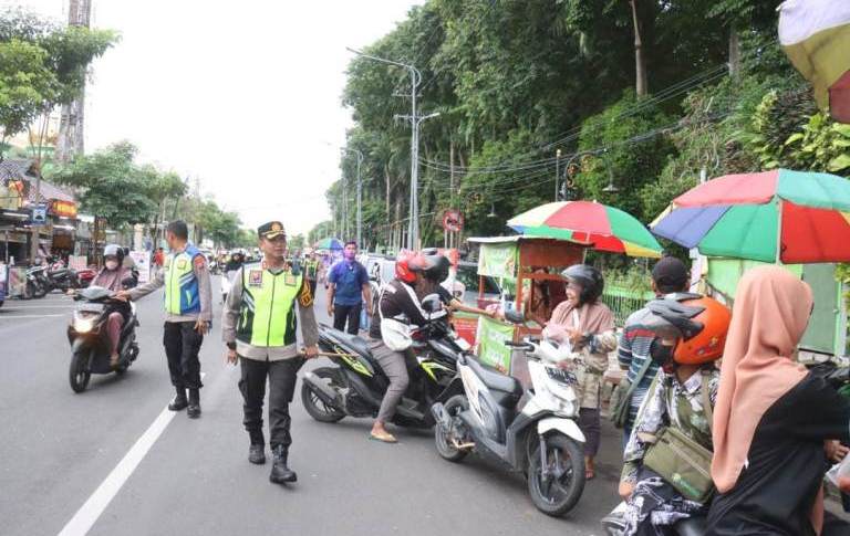 Polres Bojonegoro Rutin Patroli ‘Birukan Bojonegoro’ untuk Ciptakan Keamanan di Bulan Ramadan
