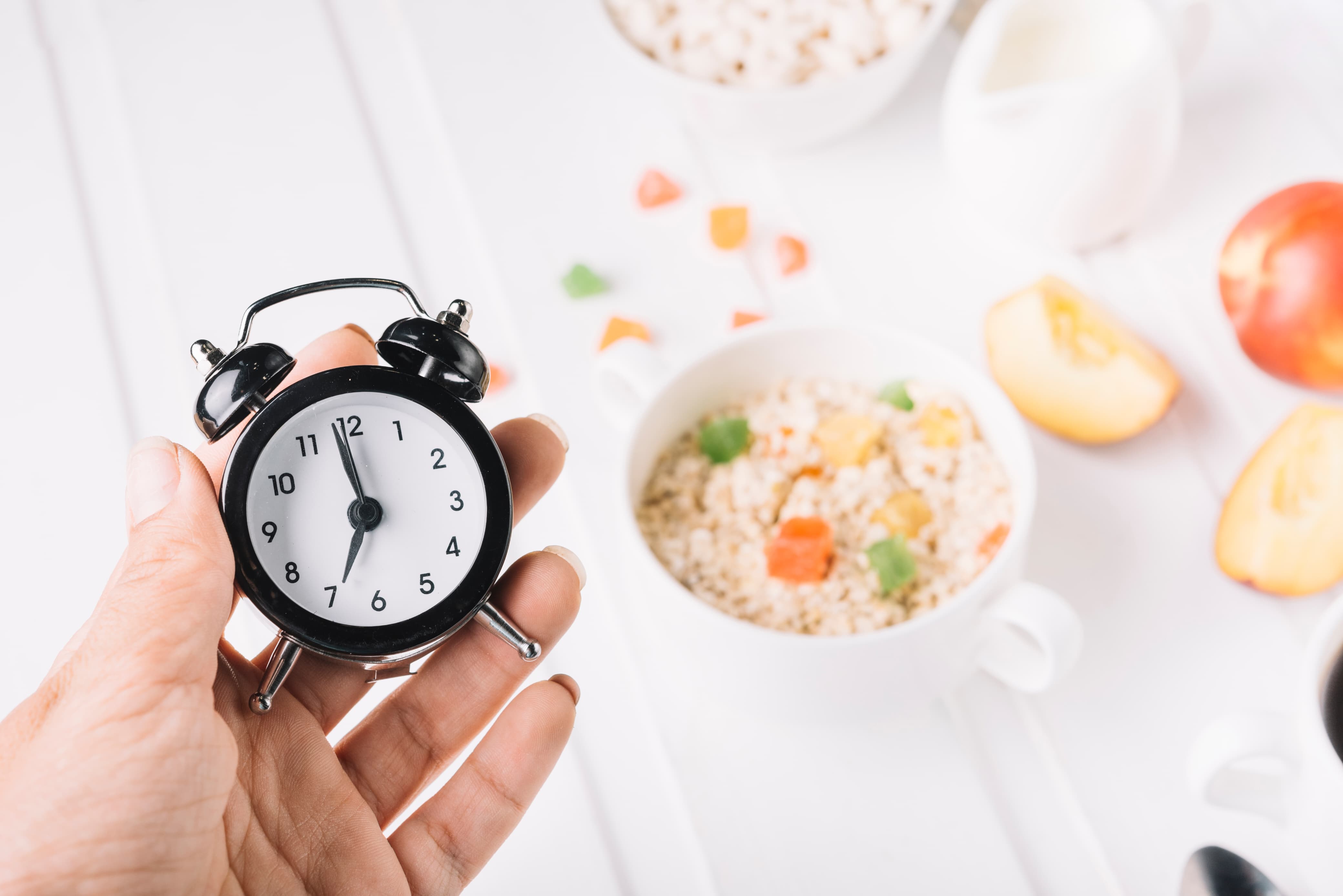 Mengenal Intermittent Fasting, Pengaturan Waktu Makan untuk Kurangi Lemak Perut