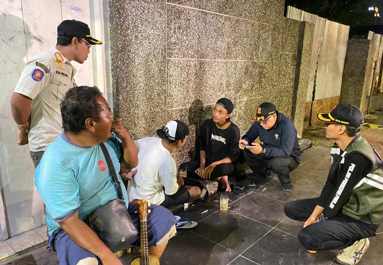 Ganggu Kenyamanan, Satpol PP Kota Madiun Razia Pengamen