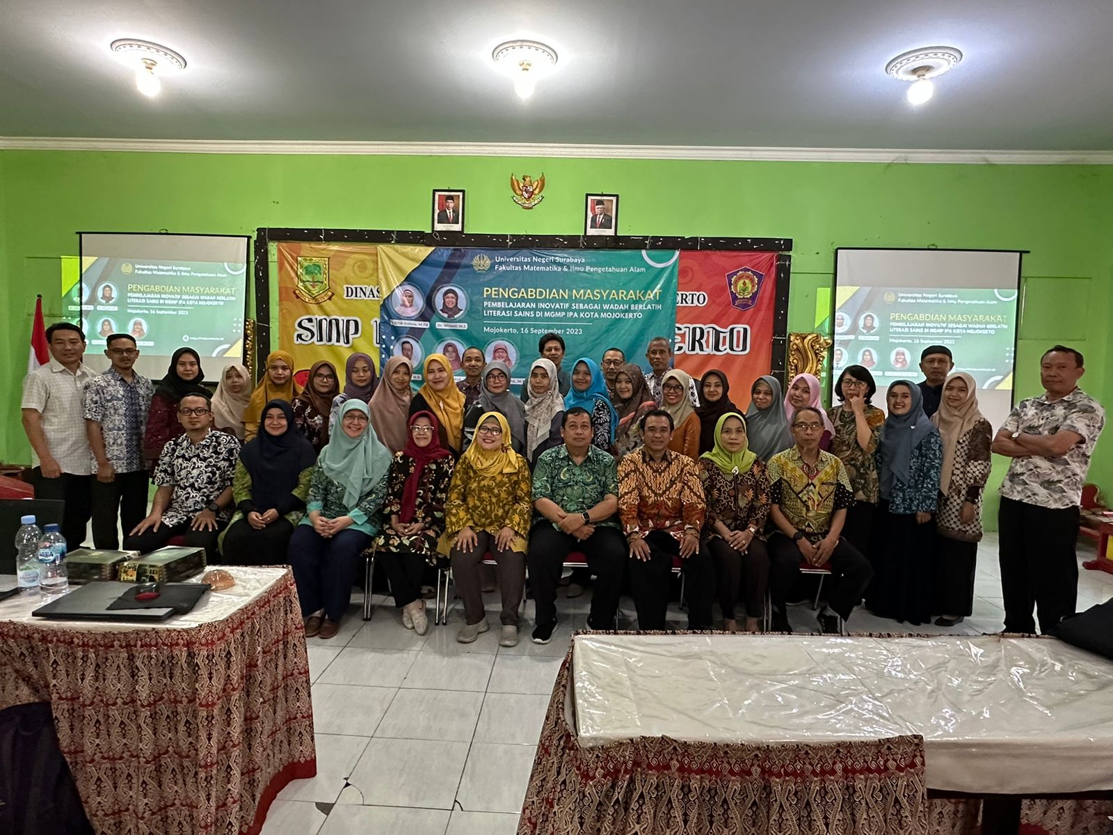 Dosen Unesa Gelar Workshop Literasi Sains untuk Guru IPA Mojokerto