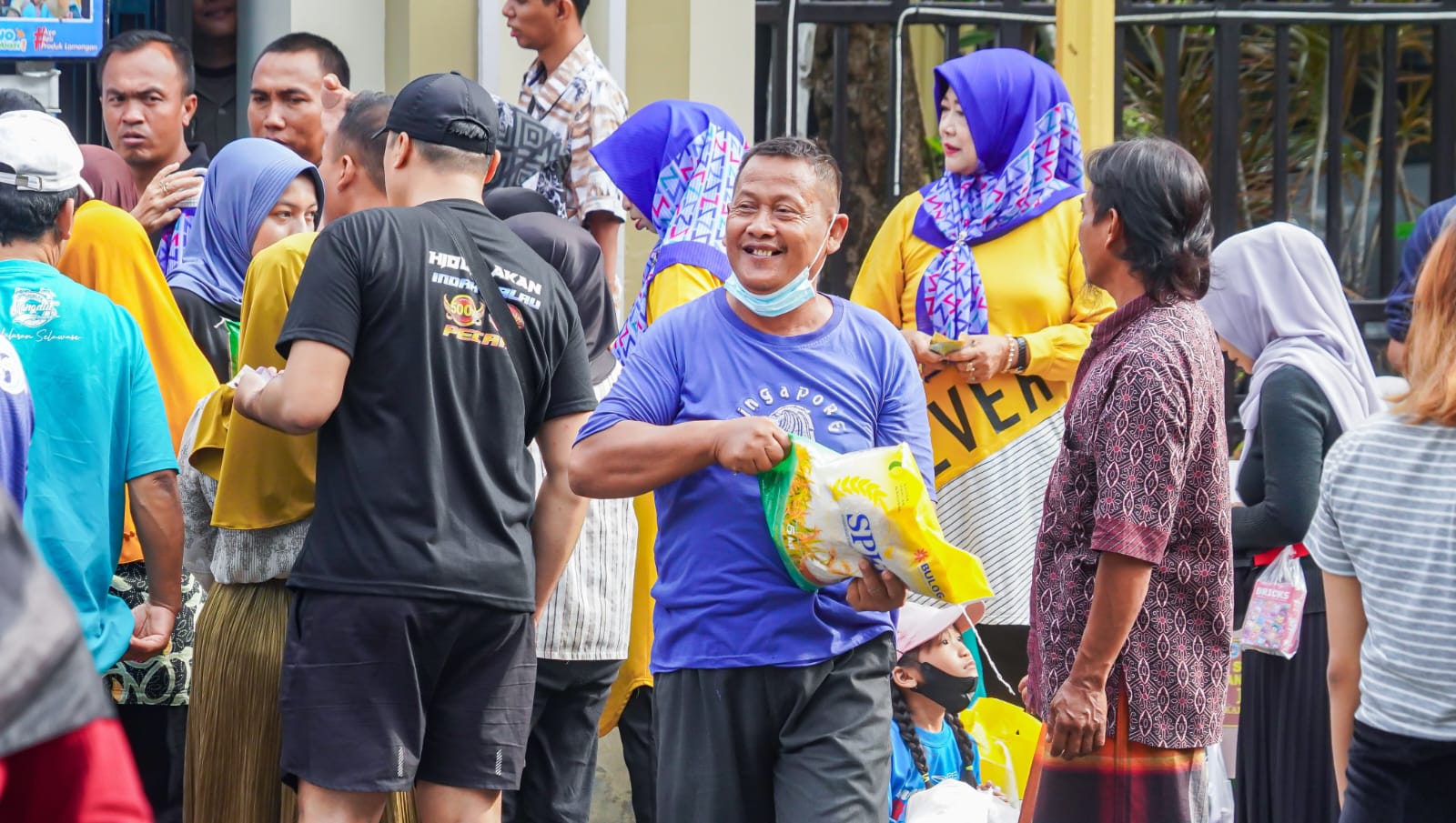 Jelang Nataru, Pasokan dan Harga Bahan Pokok di Lamongan Aman